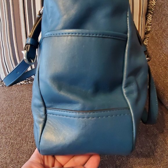 EUC Coach East West Leather Tote - Picture 10 of 10